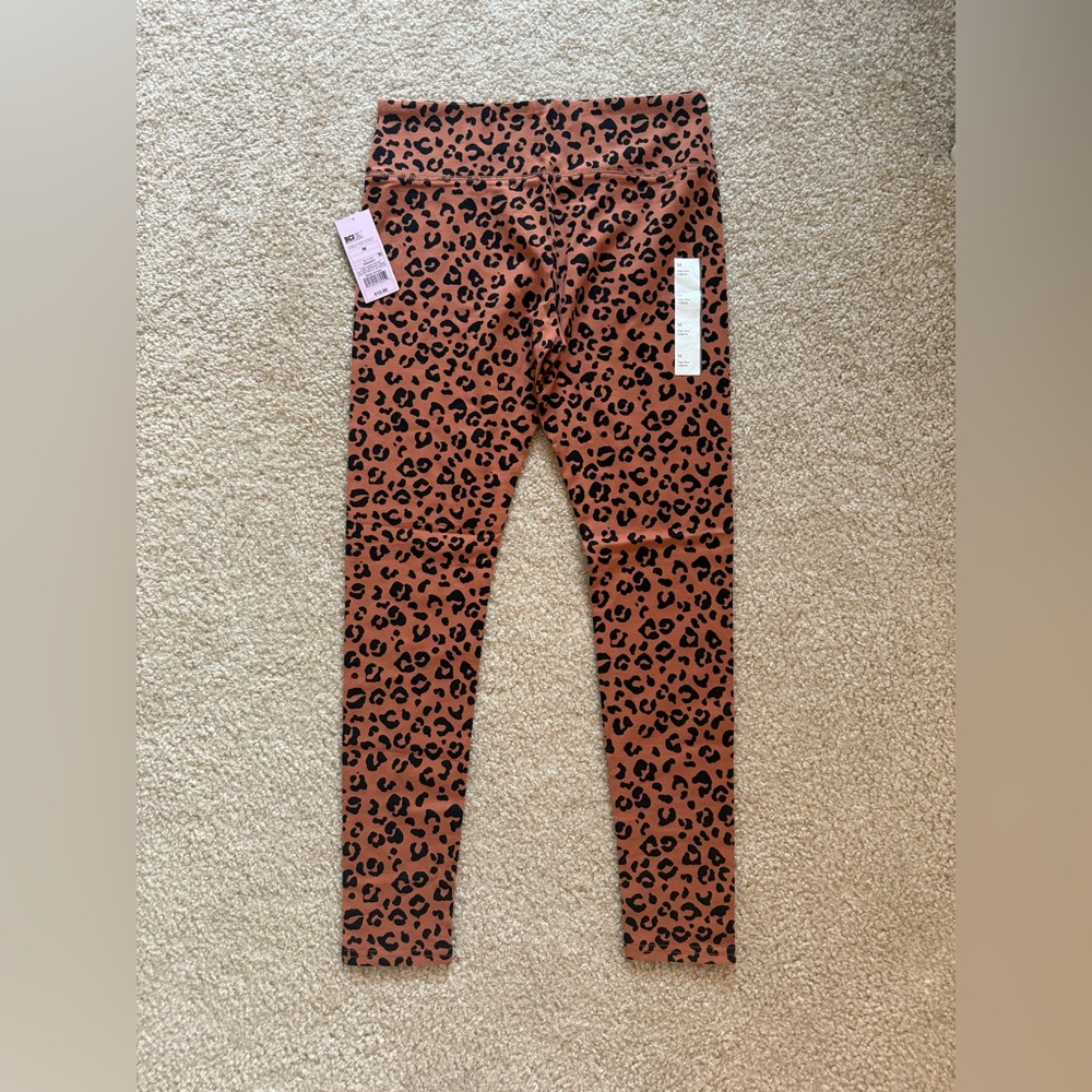 Cheetah print NWT leggings wild fable